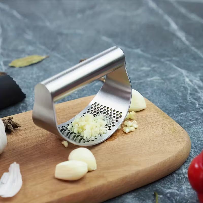 Stainless Steel Garlic Press & Crusher | Ergonomic Handle | Easy Clean Kitchen Tool